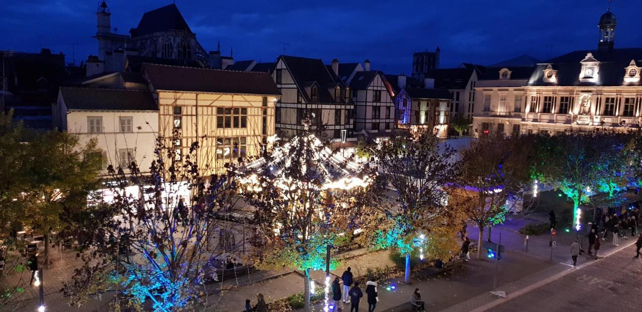 Au Coeur De Ville Troyes Exterior photo