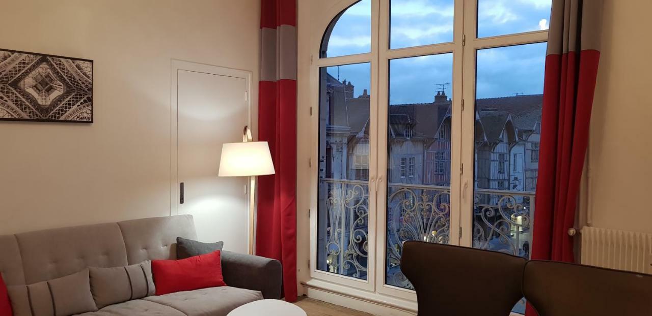 Au Coeur De Ville Troyes Exterior photo